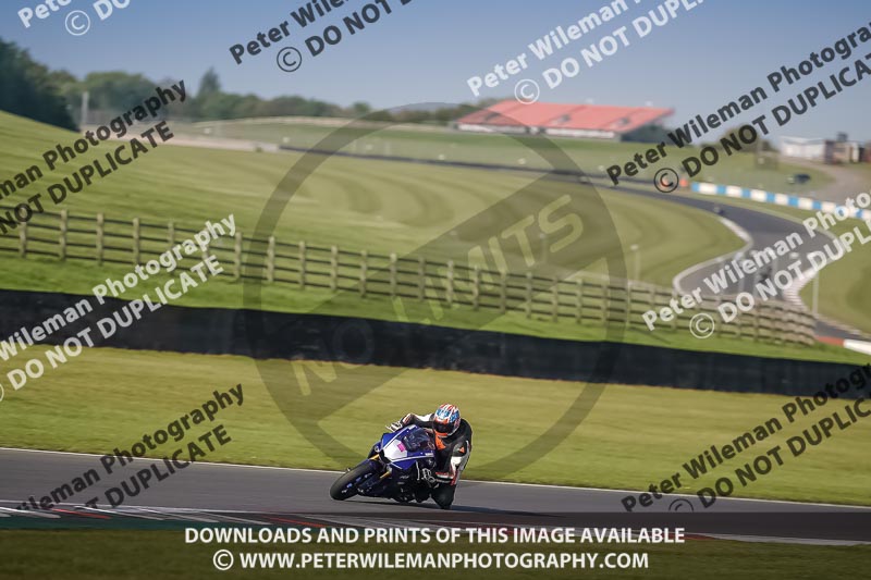 donington no limits trackday;donington park photographs;donington trackday photographs;no limits trackdays;peter wileman photography;trackday digital images;trackday photos